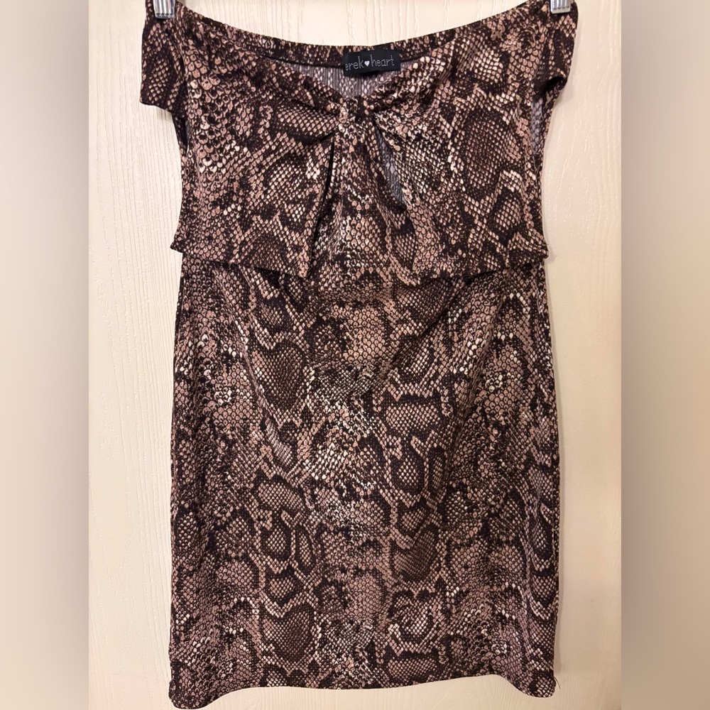 Derek Heart Brown Tan Tie Front Cap Sleeve Blouse